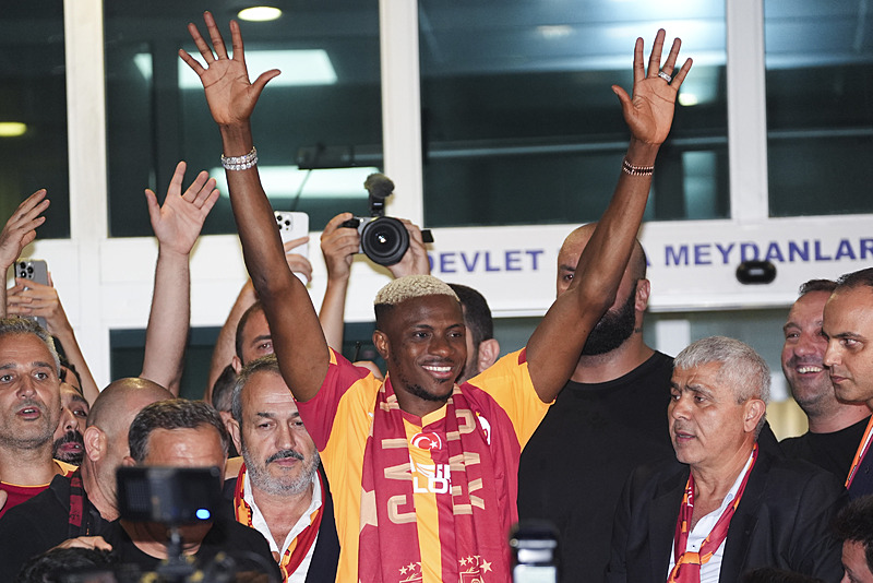 Galatasaray’a Victor Osimhen transferinden dev gelir!