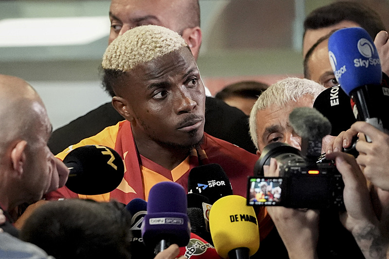 Galatasaray Osimhen’i böyle bitirdi! İşte transferin bilinmeyenleri