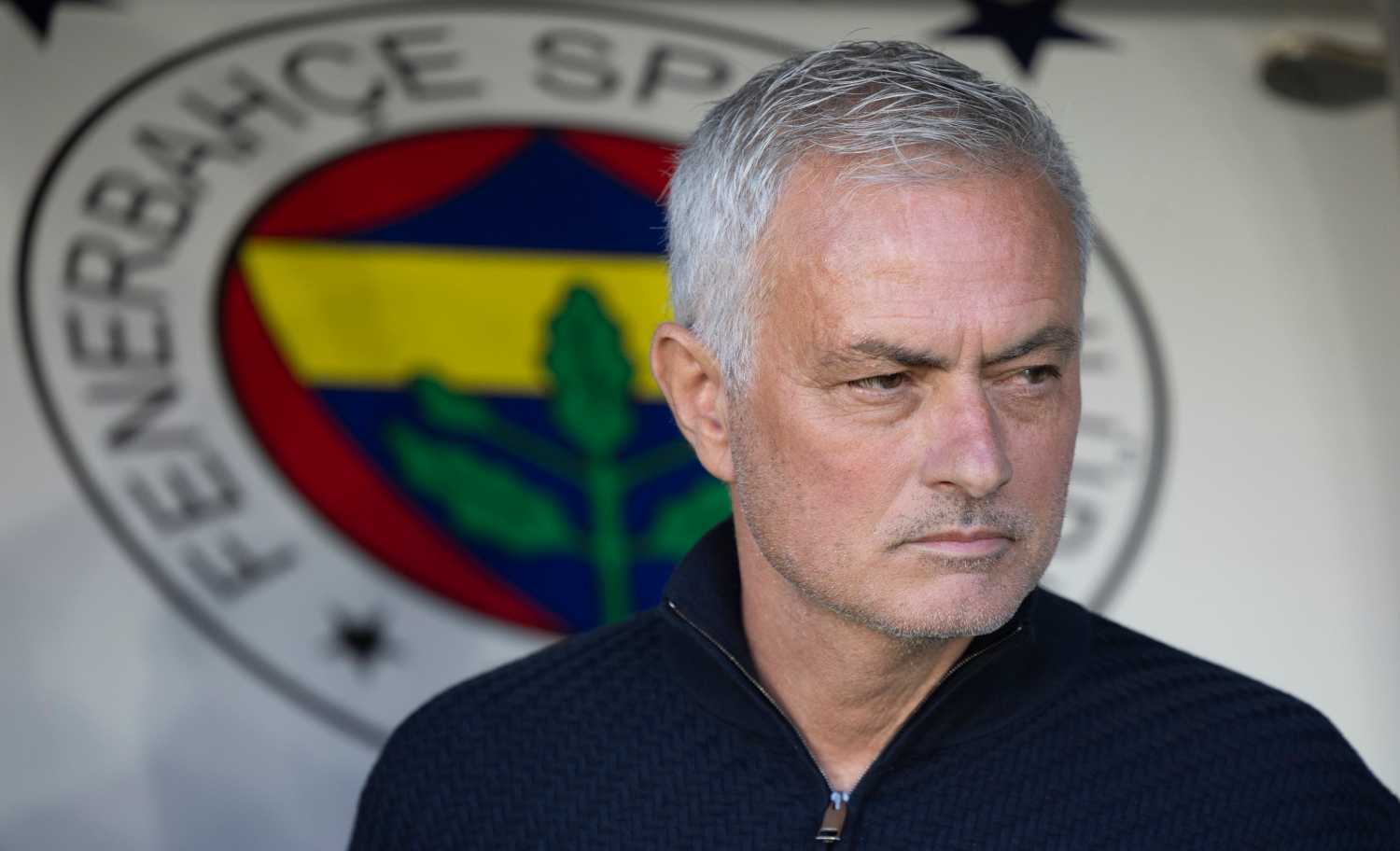 Fenerbahçe’de Jose Mourinho’ya flaş teklif!