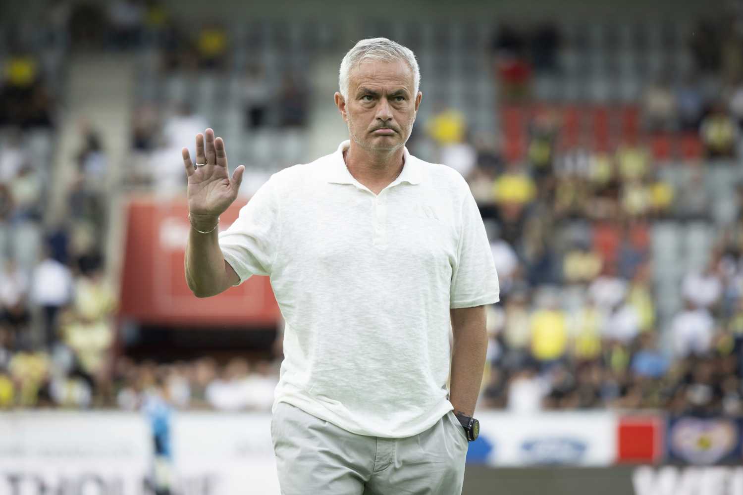 Fenerbahçe’de Jose Mourinho’ya flaş teklif!