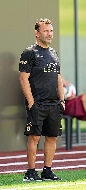 GALATASARAY HABERİ: Okan Buruk’tan flaş forvet kararı! Icardi ve Osimhen Gaziantep’te oynayacak mı?