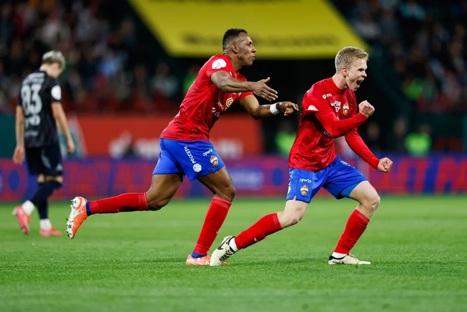 TRANSFER HABERİ: Galatasaray’dan kontenjan hamlesi! Fenerbahçe de istiyordu