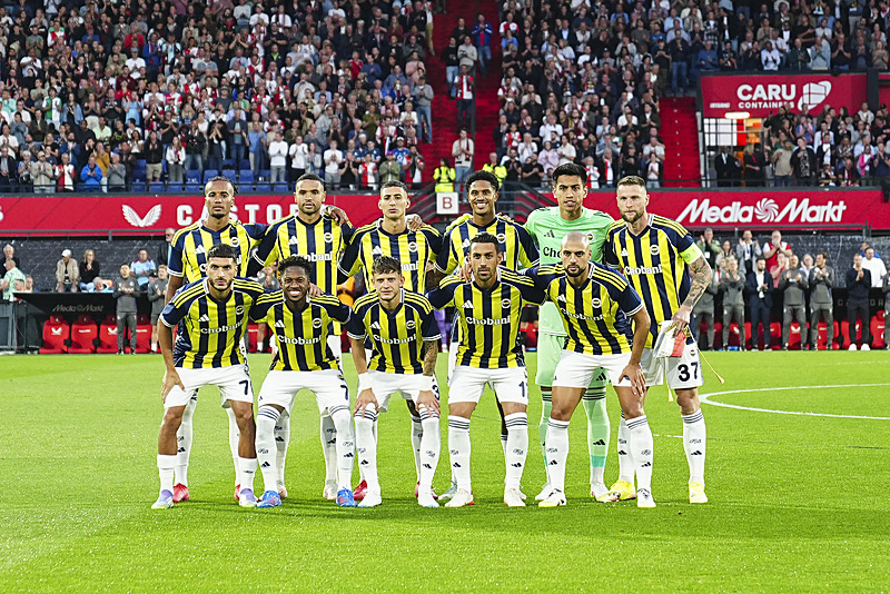 Hollanda basınında gündem Feyenoord-Fenerbahçe maçı! İşte atılan manşetler