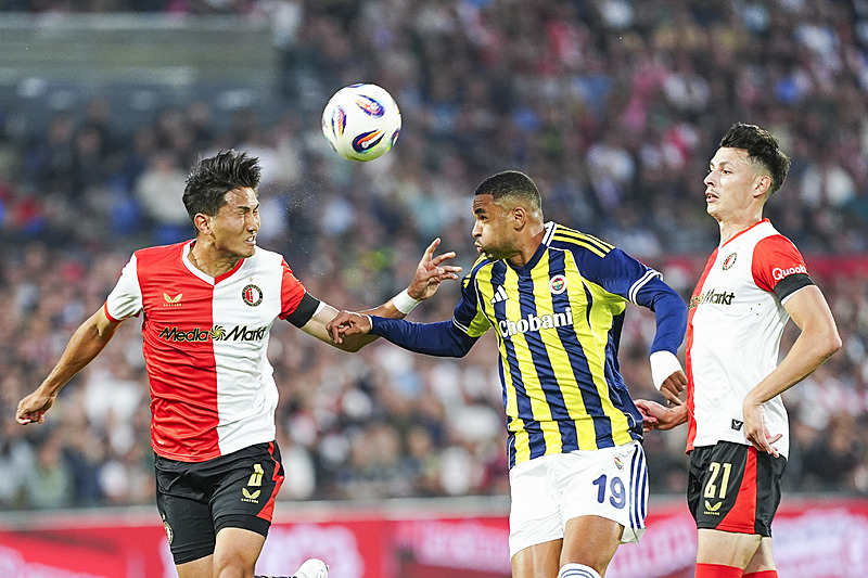 Hollanda basınında gündem Feyenoord-Fenerbahçe maçı! İşte atılan manşetler