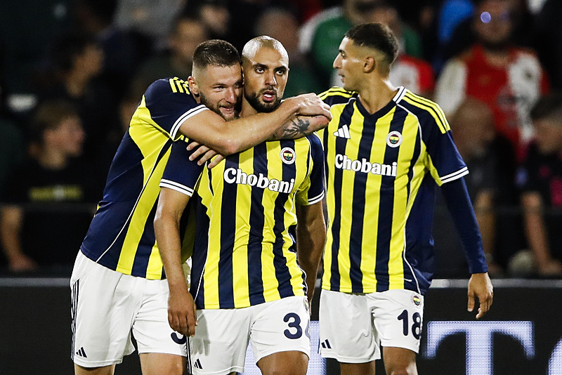 Hollanda basınında gündem Feyenoord-Fenerbahçe maçı! İşte atılan manşetler