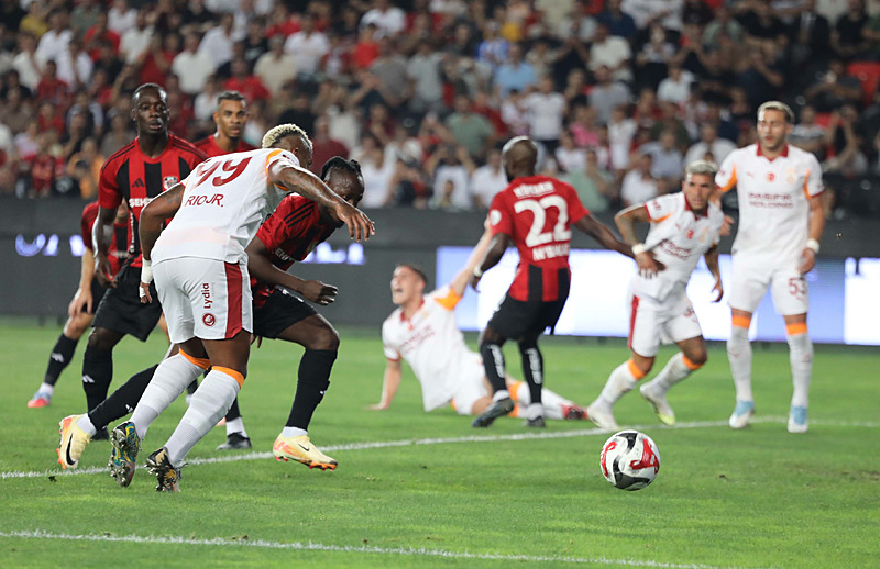 Spor yazarları Gaziantep FK - Galatasaray maçını yorumladı!