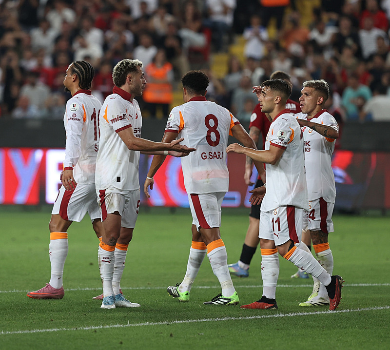 Sacha Boey’den Galatasaray’a transfer yanıtı! Cimbom’a geri mi dönüyor?