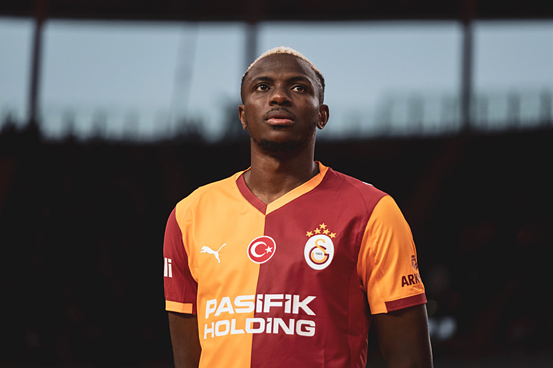 GALATASARAY HABERİ: Okan Buruk’tan Victor Osimhen kararı! Fatih Karagümrük maçında...