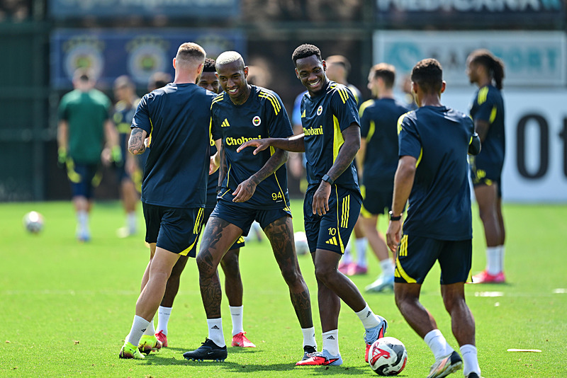 Jose Mourinho’dan radikal karar! İşte Fenerbahçe’nin Feyenoord maçı 11’i