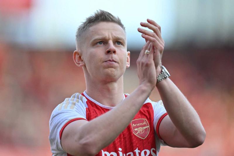 TRANSFER HABERİ: Zinchenko bilmecesi! Mourinho transfrein bir an önce bitmesini istiyordu