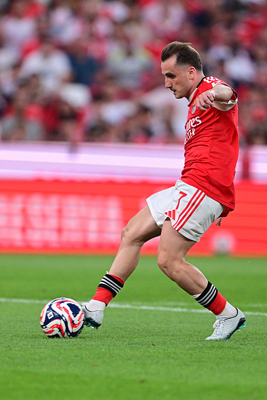Benfica’dan F.Bahçe’ye Kerem Aktürkoğlu cevabı!