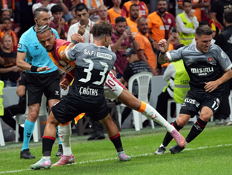Spor yazarları Galatasaray - Fatih Karagümrük maçını yorumladı!