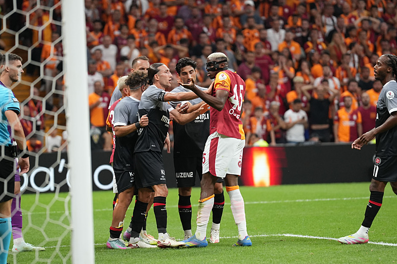 Spor yazarları Galatasaray - Fatih Karagümrük maçını yorumladı!