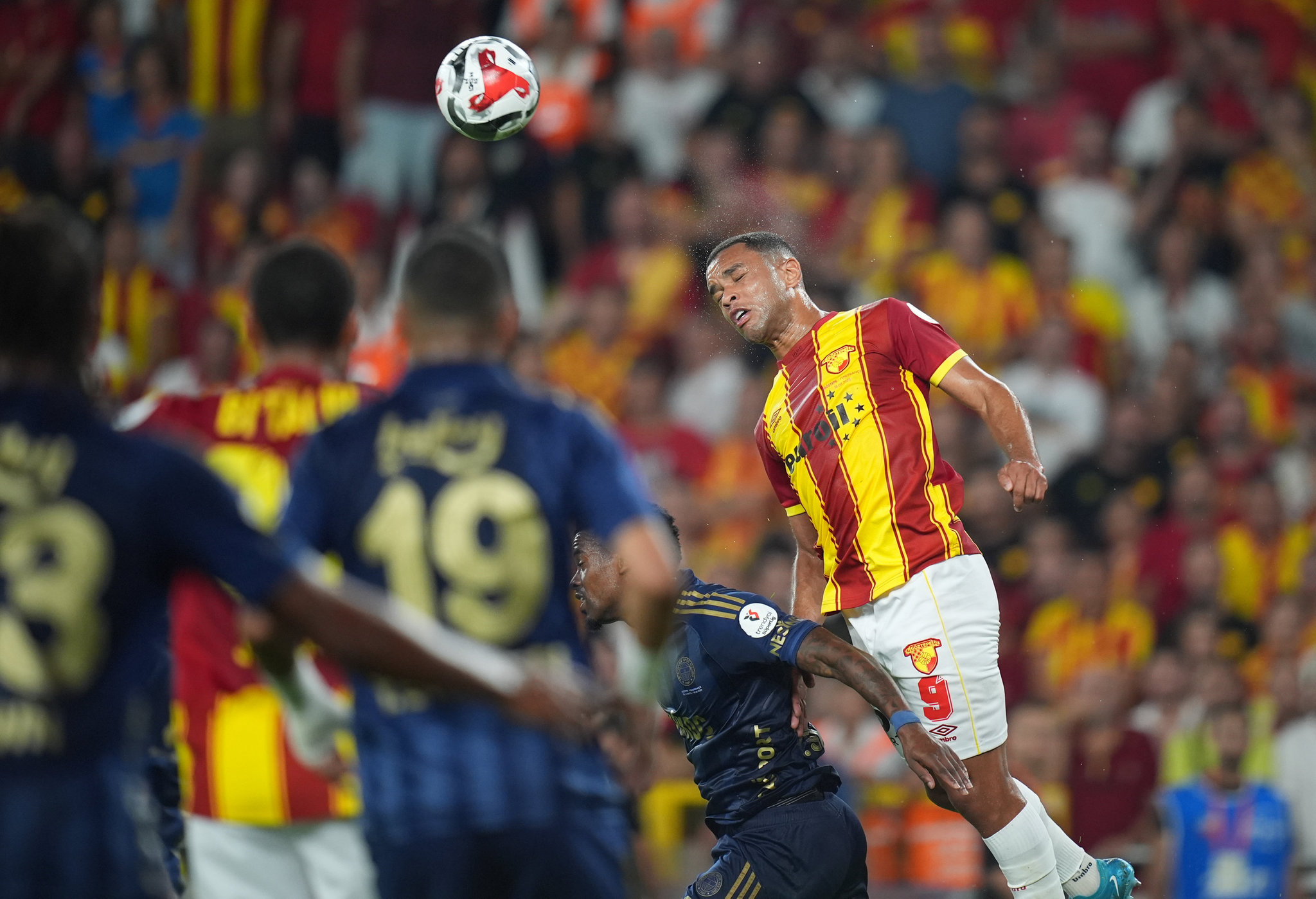 Ömer Üründül’den flaş Fenerbahçe sözleri! Mourinho’yu anlamak...