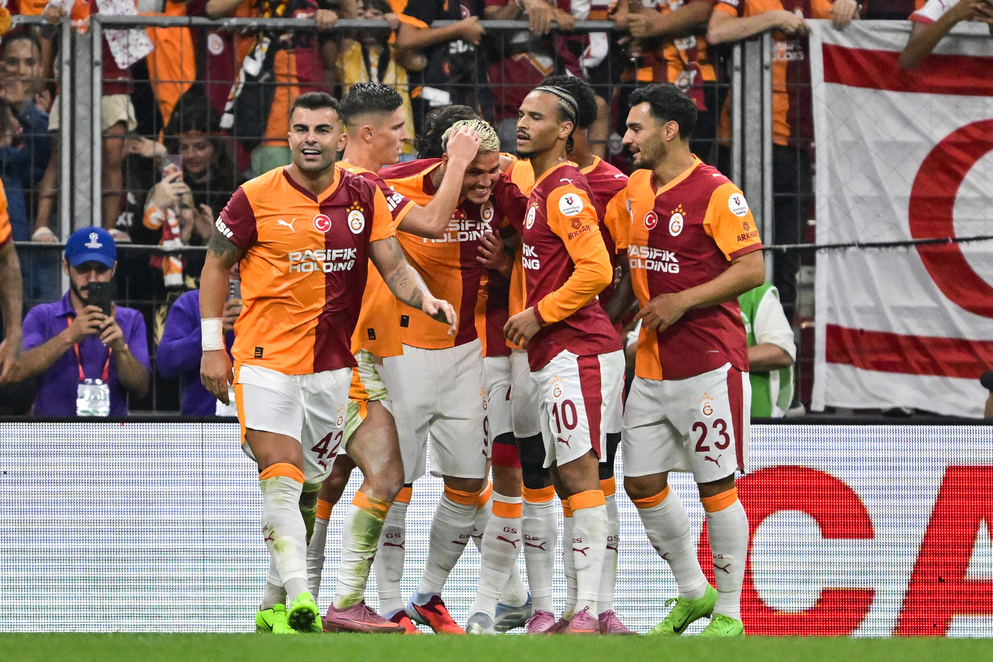Galatasaray’dan orta sahaya fırsat transferi!