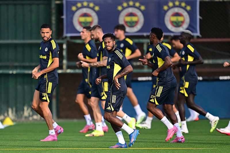 TRANSFER HABERİ: Fenerbahçe’ye Kerem transferinde büyük şok! Benfica’da kalıyor