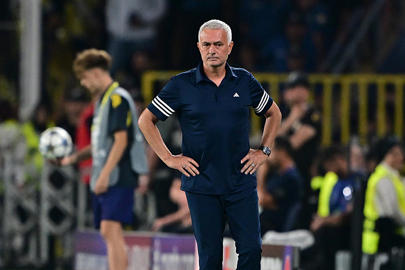 FENERBAHÇE HABERİ | Jose Mourinho’ya Premier Lig’den ilgi! Adaylar arasında