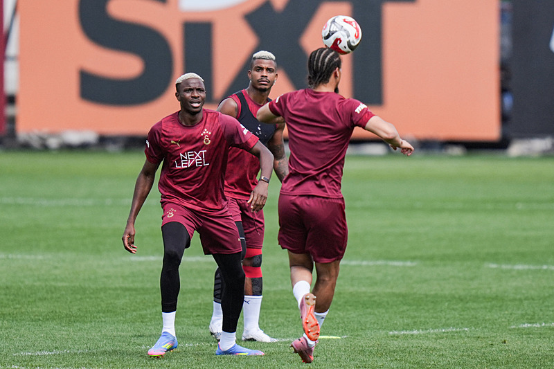 Galatasaray’da Okan Buruk’tan flaş karar! Barış Alper ve Lemina...