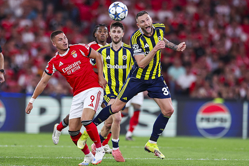 Spor yazarları Benfica-Fenerbahçe maçını değerlendirdi