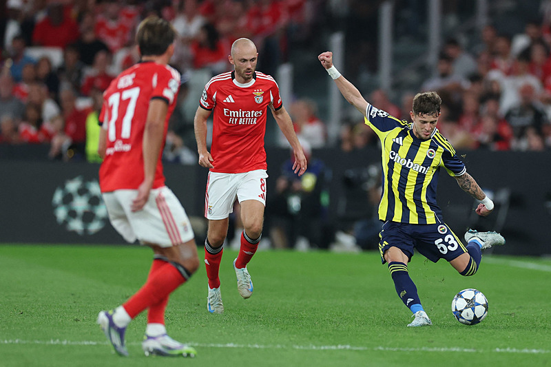 Spor yazarları Benfica-Fenerbahçe maçını değerlendirdi
