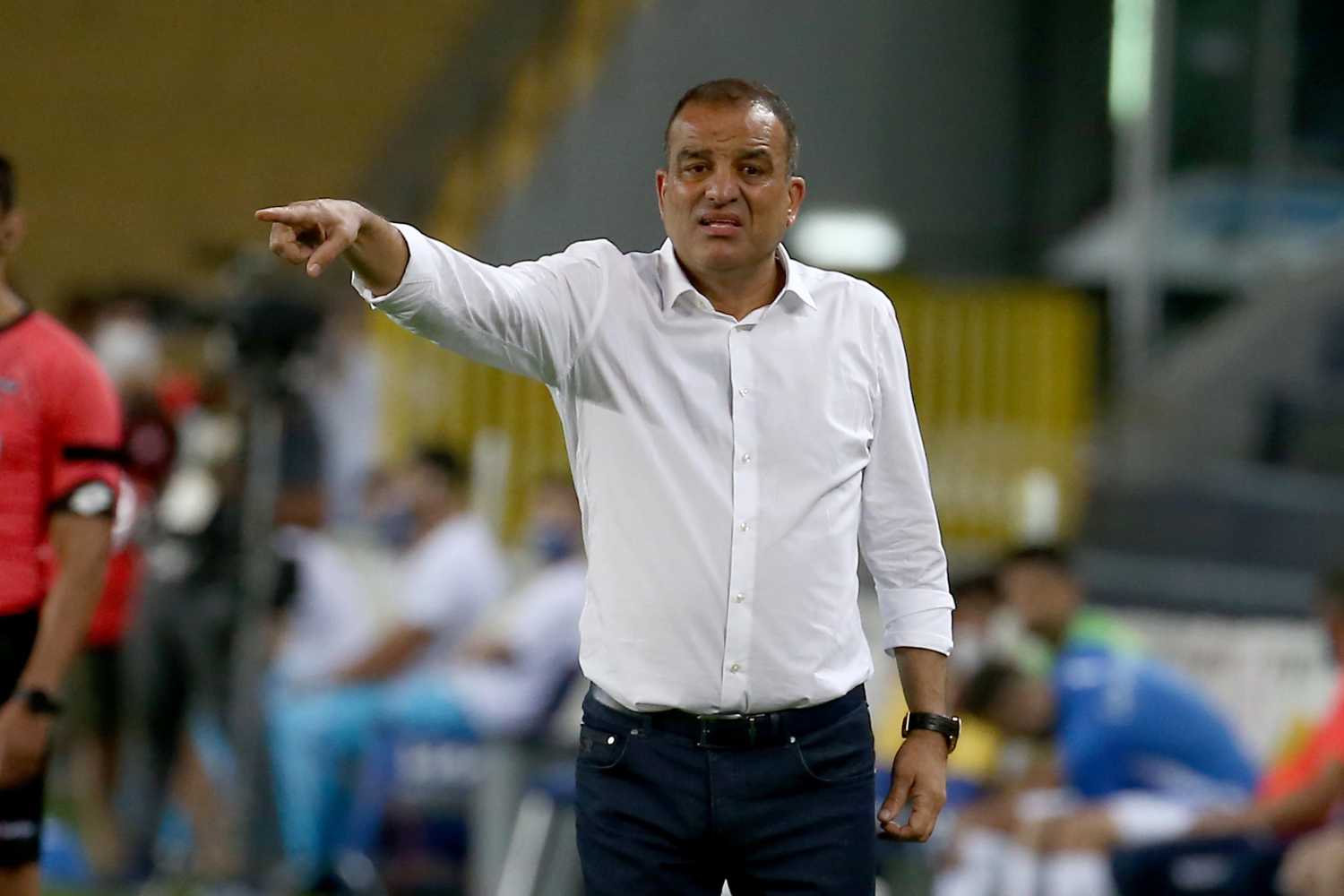 Fenerbahçe’ye hoca dayanmıyor! 7 sene 11 teknik direktör