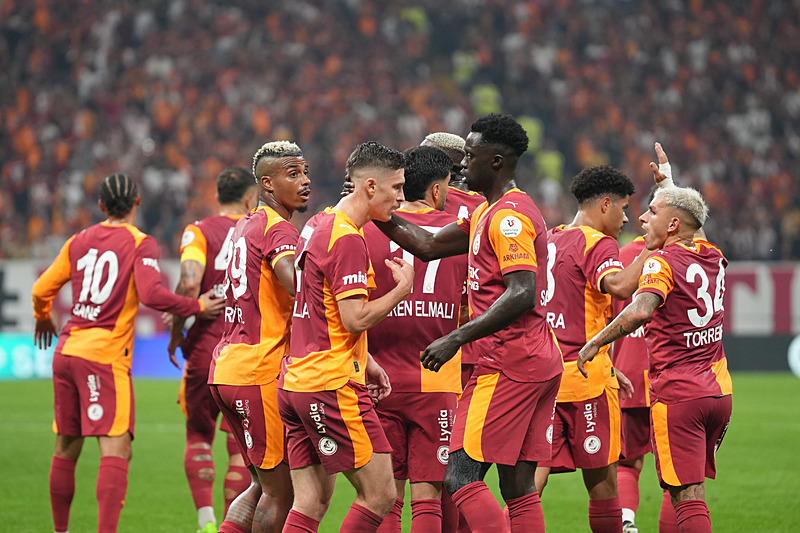 TRANSFER HABERİ - Galatasaray rotasını Manchester’a çevirdi! 2 kaleci radarda