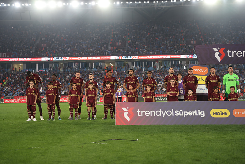 Usta yazardan Trabzonspor’un yıldızına övgü dolu sözler: Yürekli büyük dev adam!