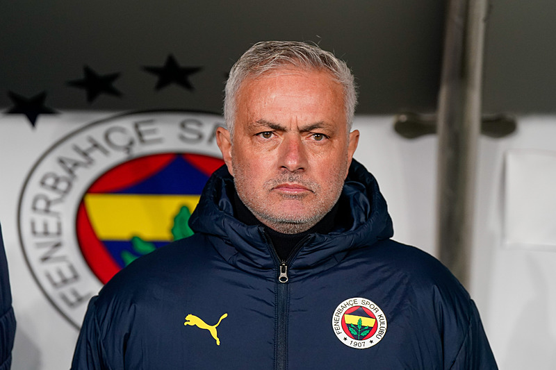 Fenerbahçe’ye sürpriz teknik direktör!