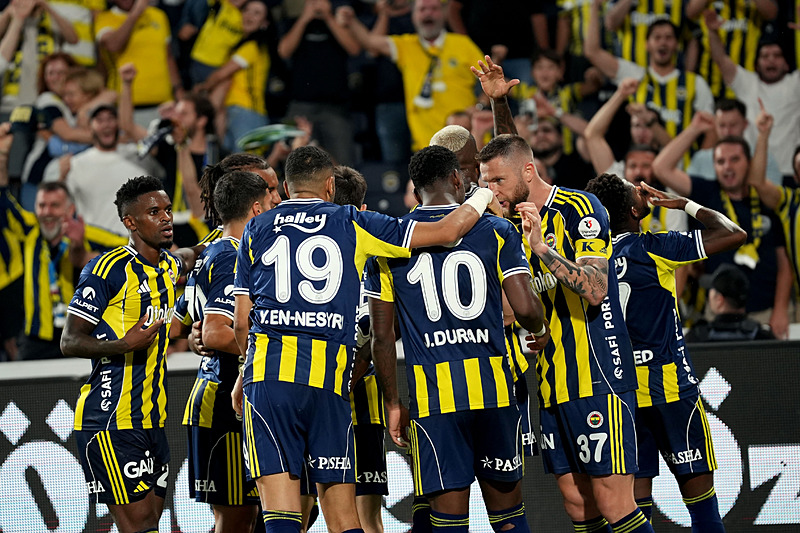 Fenerbahçe’de teknik direktör gündemi! Hedefte Postecoglou var