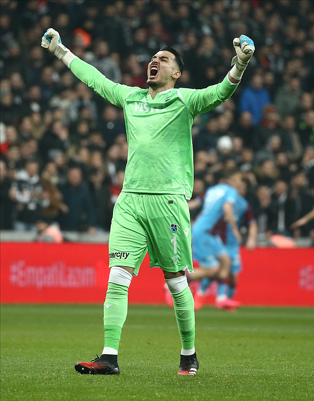 Uğurcan transferindeki bonus madde ortaya çıktı! İşte Galatasaray’ın Trabzonspor’a ödeyeceği ücret!