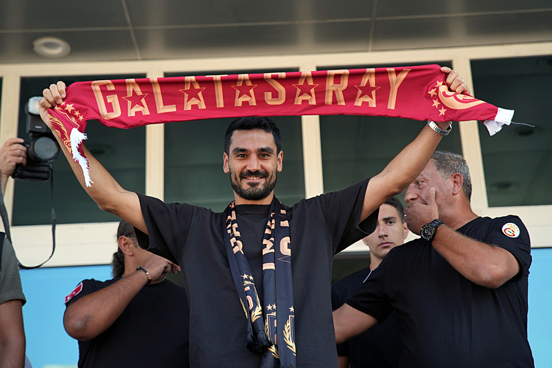 TRANSFER HABERİ: Galatasaray’ta bir ayrılık daha!