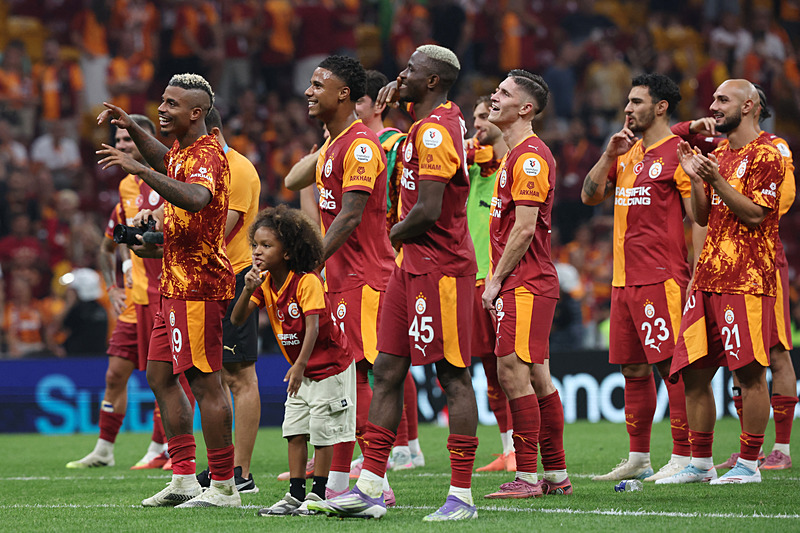 TRANSFER HABERİ: Galatasaray’a 21’lik stoper! Sözleşme detayları ortaya çıktı