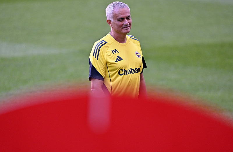 Jose Mourinho hakkında ortaya çıkan flaş gerçek! Meğer Feyenoord maçından önce...