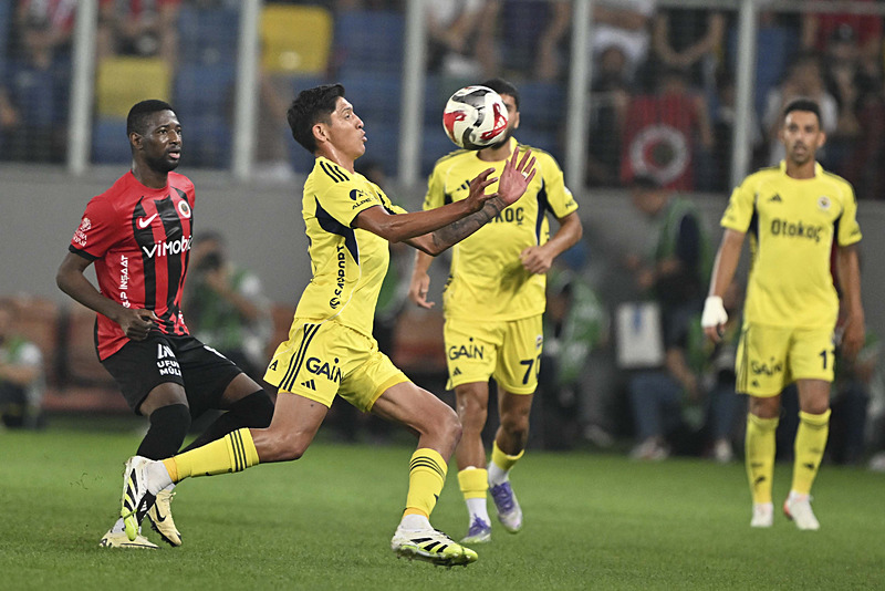 Fenerbahçe’de Edson Alvarez şoku!