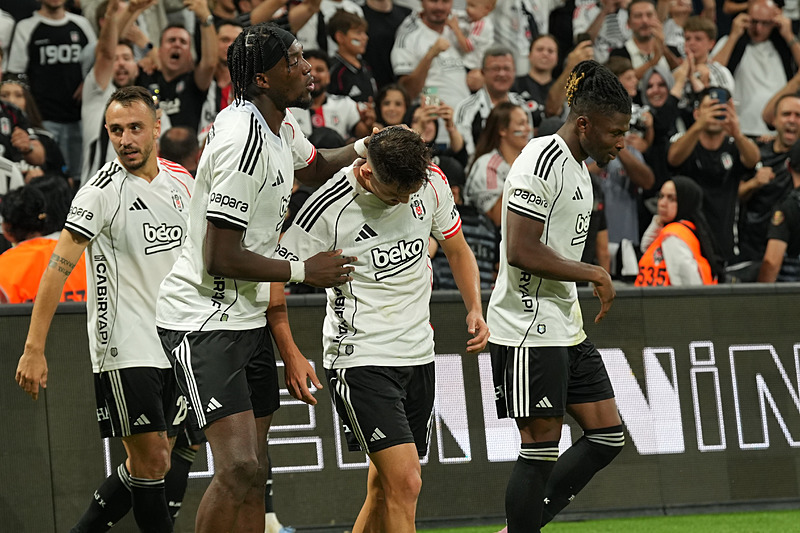 Ömer Üründül’den flaş Beşiktaş yorumu: Özel hayatına bağlı