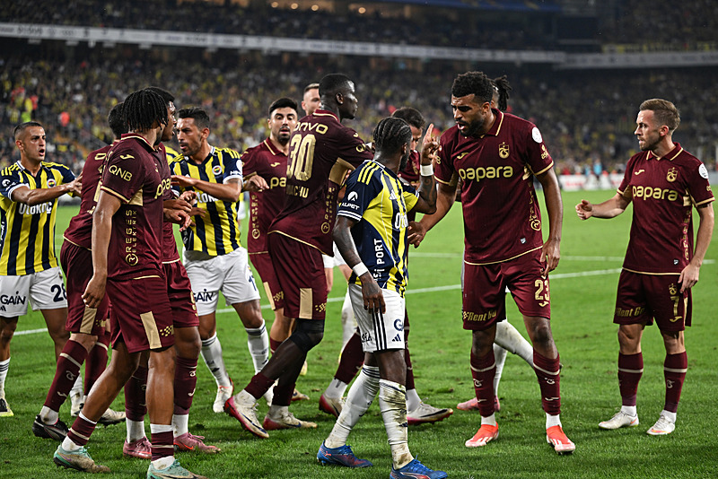 Fenerbahçe-Trabzonspor maçı sonrası yerel basından tepki: Tiyatro erken başladı!