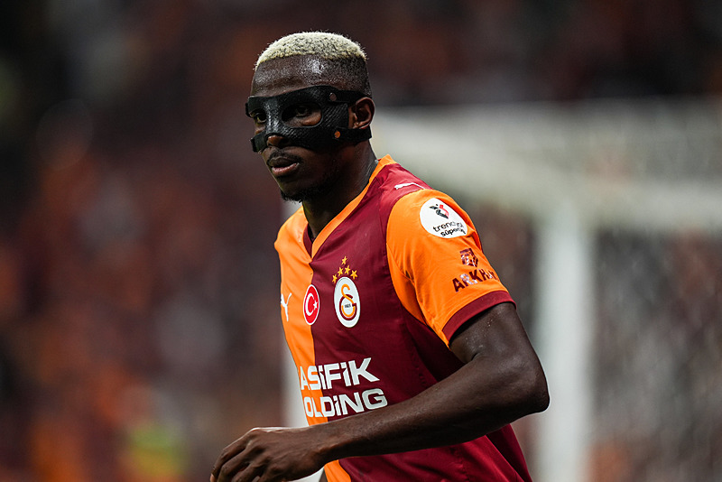 Osimhen’den müjdeli haber! Sahalara dönüş tarihi belli oldu!