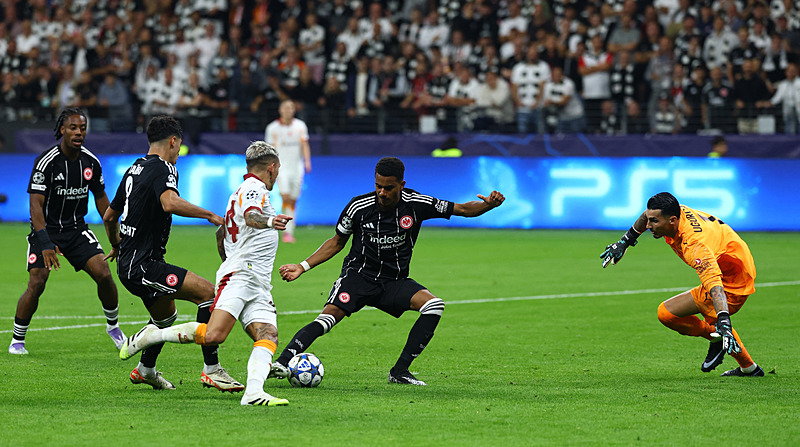 Eintracht Frankfurt-Galatasaray maçı sonrası dış basında flaş manşetler