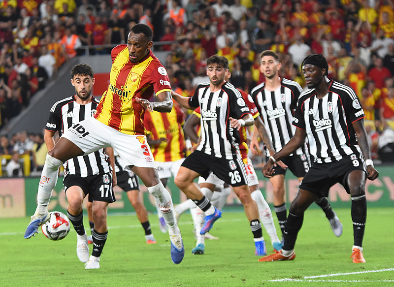 Göztepe-Beşiktaş maçı sonrası sert eleştiri!