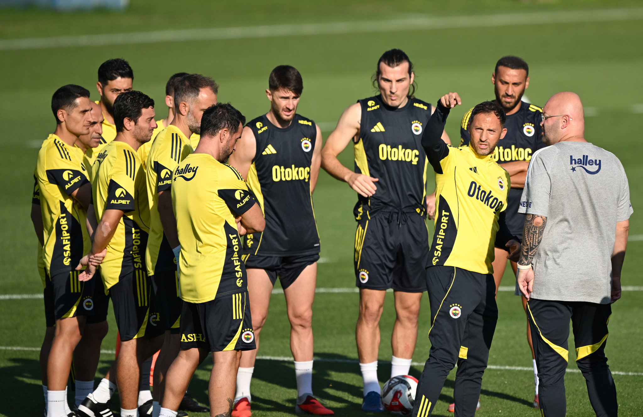 Fenerbahçe’de Domenico Tedesco değişimi başlattı!