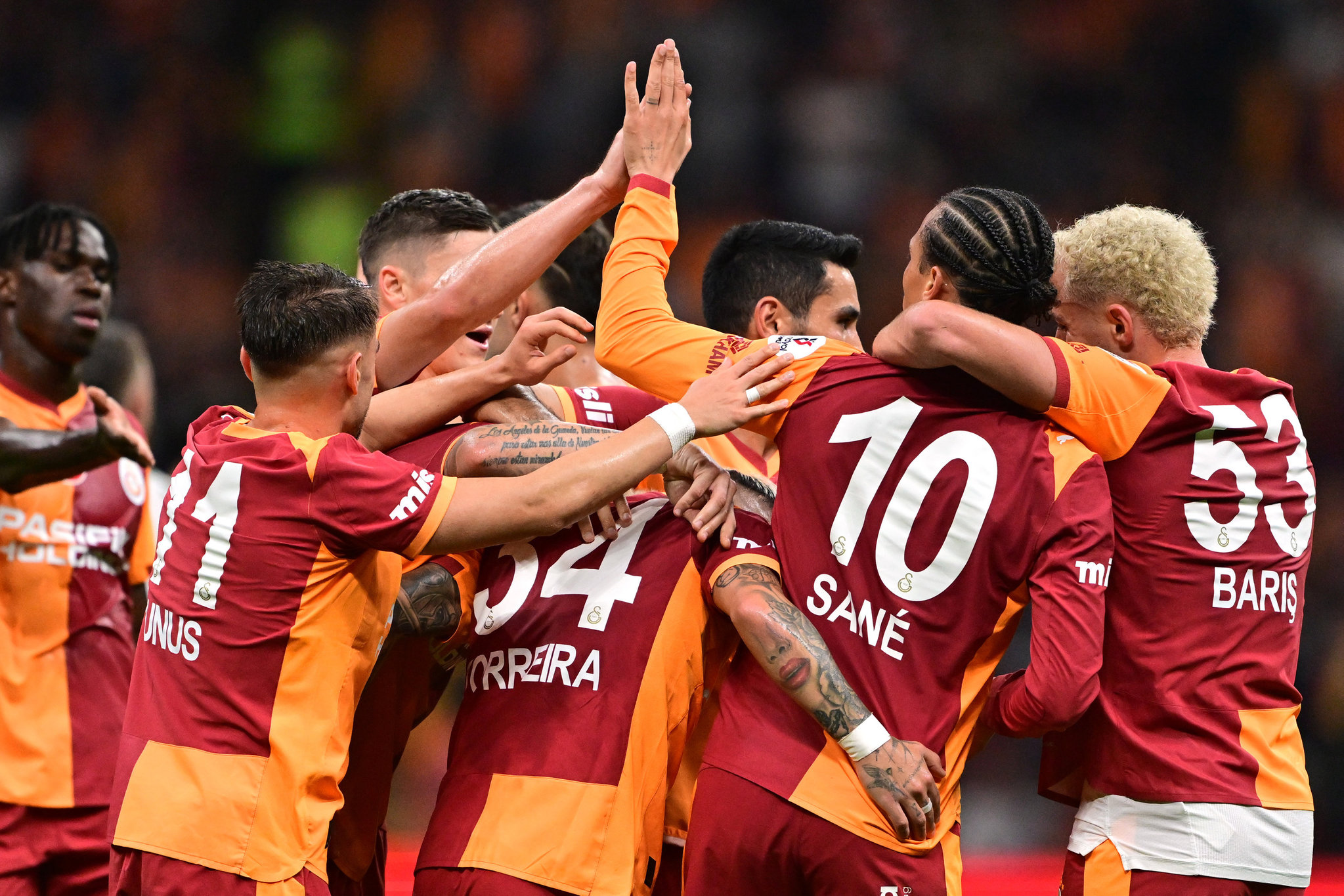 Galatasaray dev gelirin sahibi oldu! İşte kasaya giren rakam