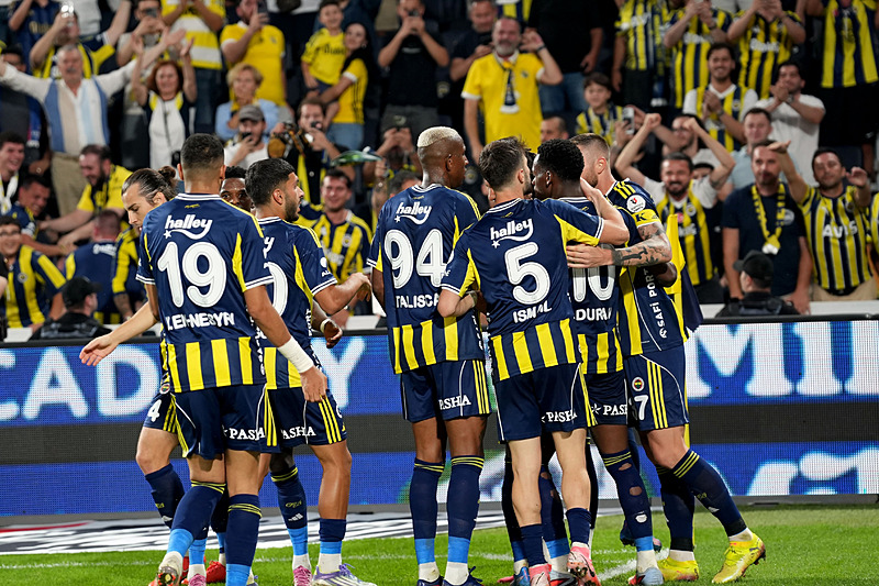 Tedesco’dan büyük sürpriz! İşte Fenerbahçe’nin Dinamo Zagreb maçı muhtemel 11’i