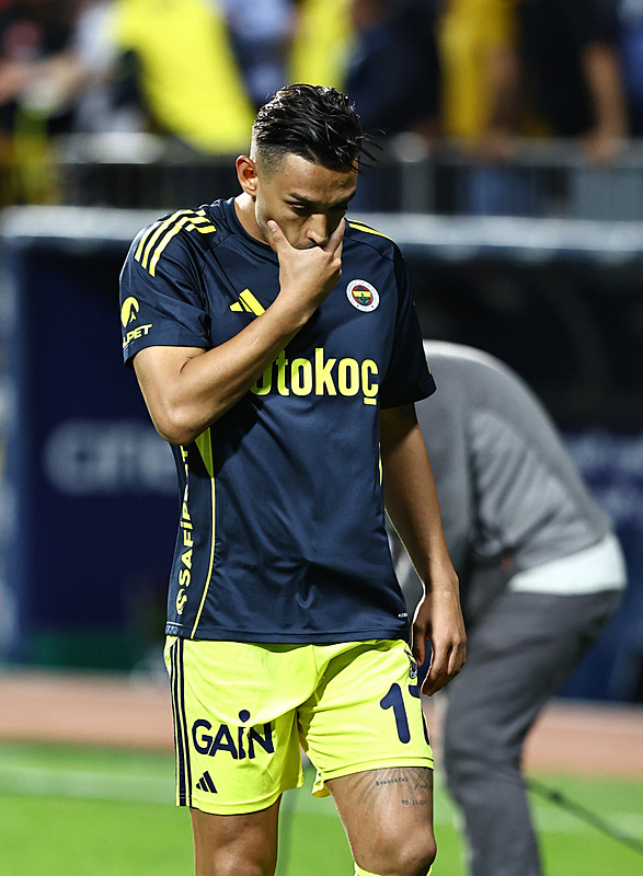 Fenerbahçe’de yönetimden İrfan Can Kahveci hamlesi!