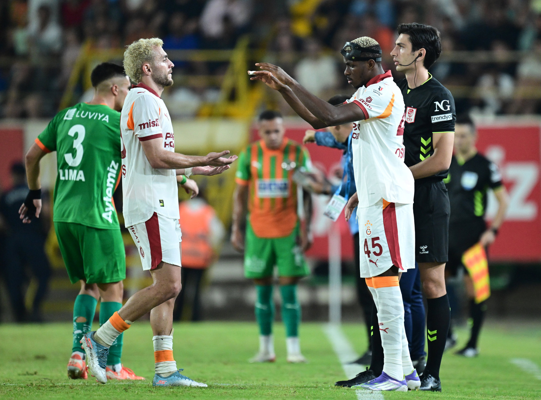 Okan Buruk’a eleştiri yağmuru! Sana 2 Uğurcan lazım!