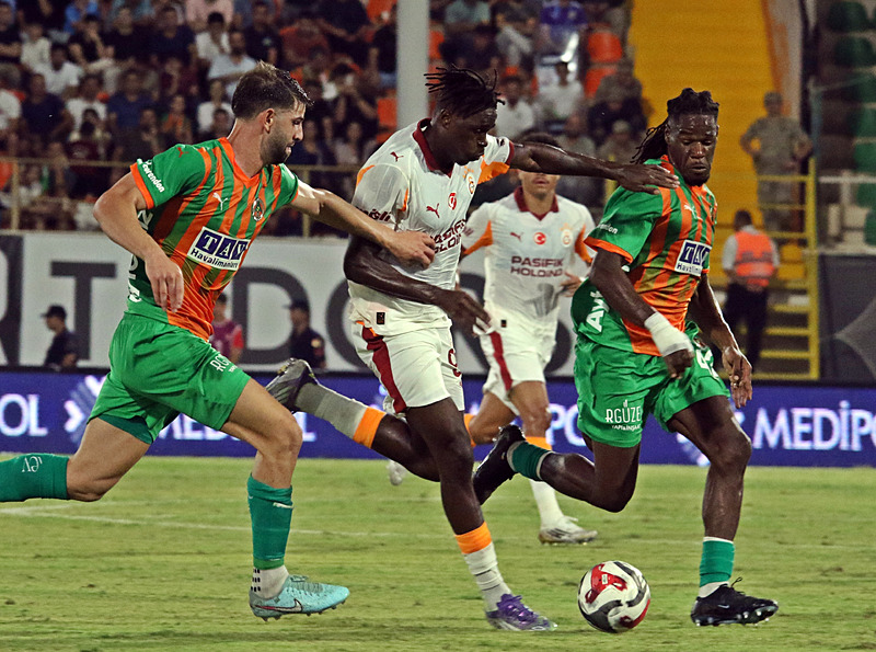 Spor yazarları Corendon Alanyaspor-Galatasaray maçını yorumladı