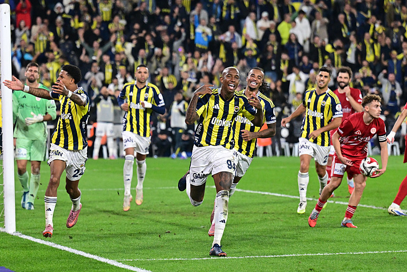 Ömer Üründül’den Fenerbahçe’nin yıldızına övgü: Orta saha tek savaşçıydı...