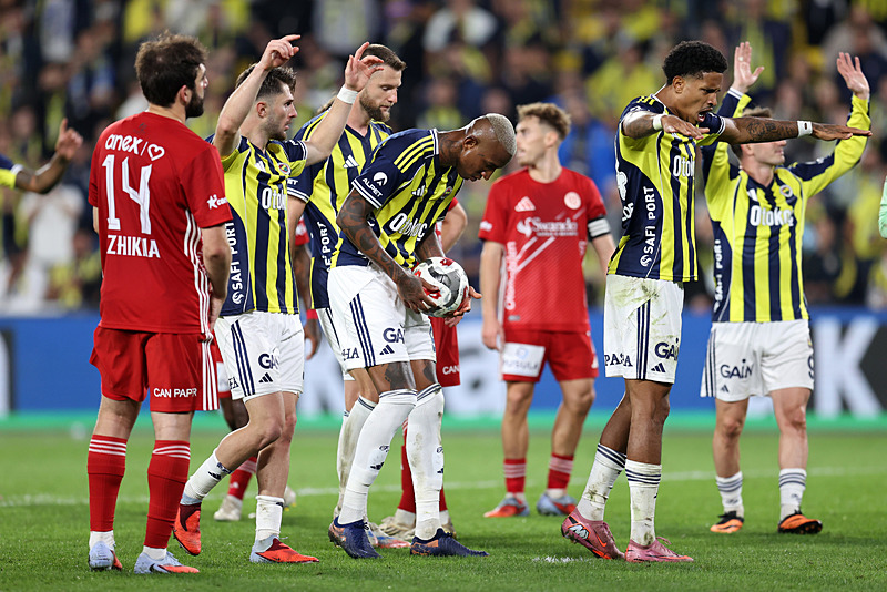 Spor yazarları Fenerbahçe’nin galibiyetini değerlendirdi