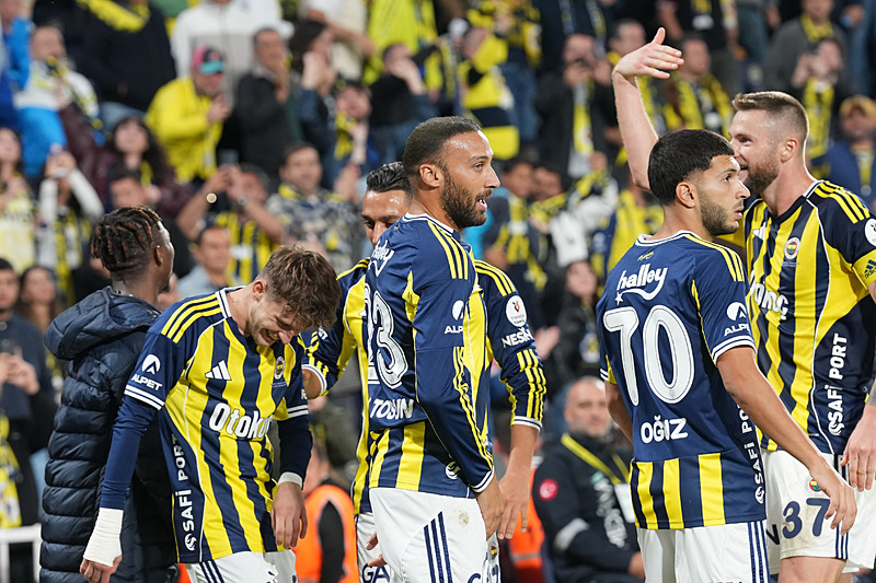 Spor yazarları Fenerbahçe’nin galibiyetini değerlendirdi
