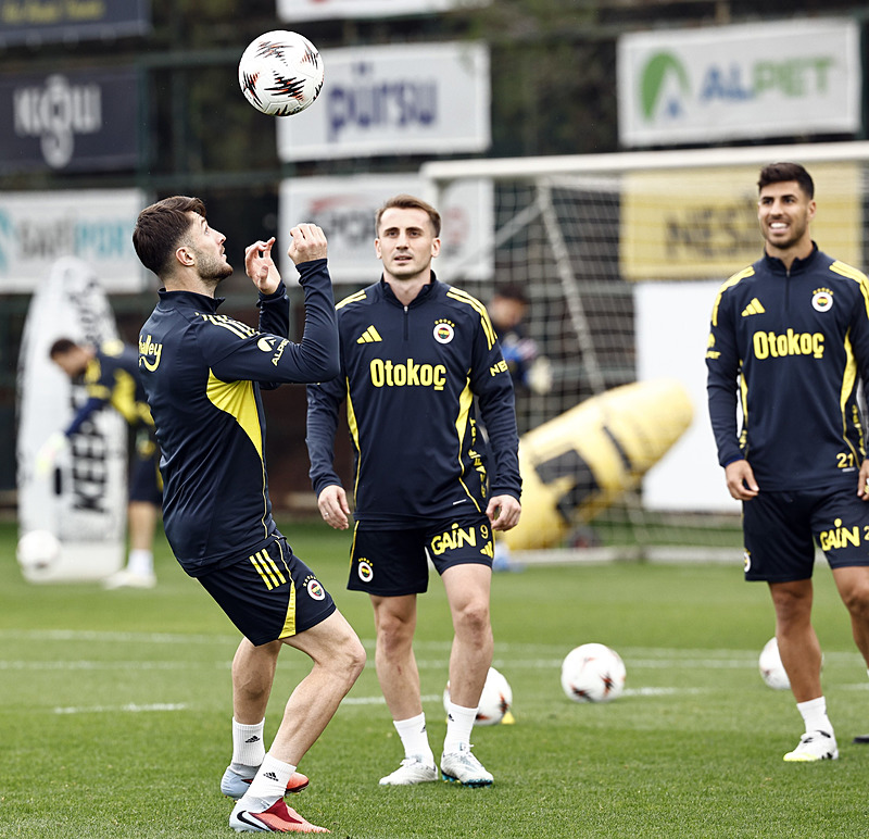 Fenerbahçe’de flaş gelişme! Takıma geri döndü
