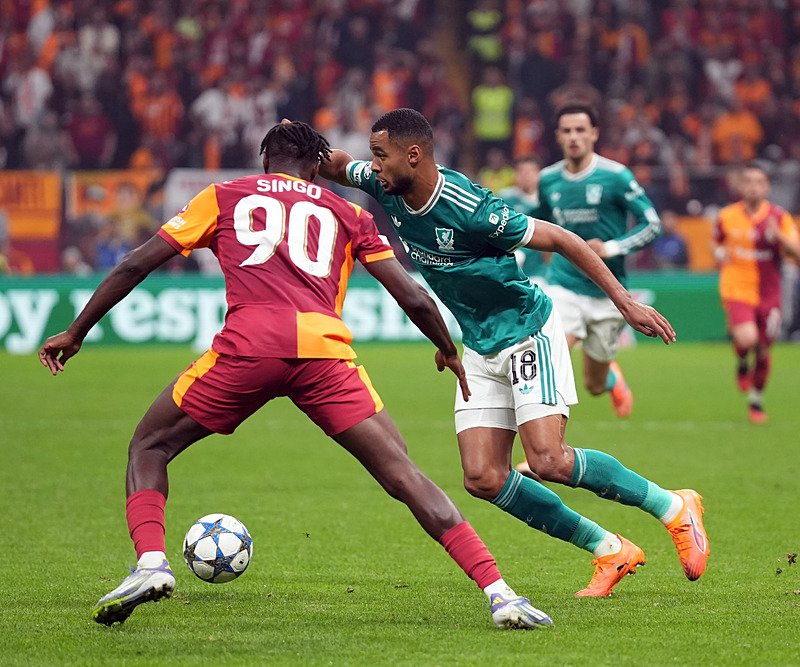 Spor yazarları Galatasaray-Liverpool maçını değerlendirdi! İngilizlere futbol dersi verdi